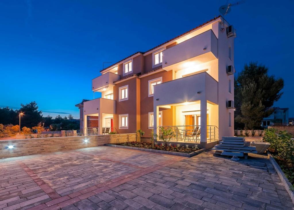 Apartments Hrvoje Водице Экстерьер фото