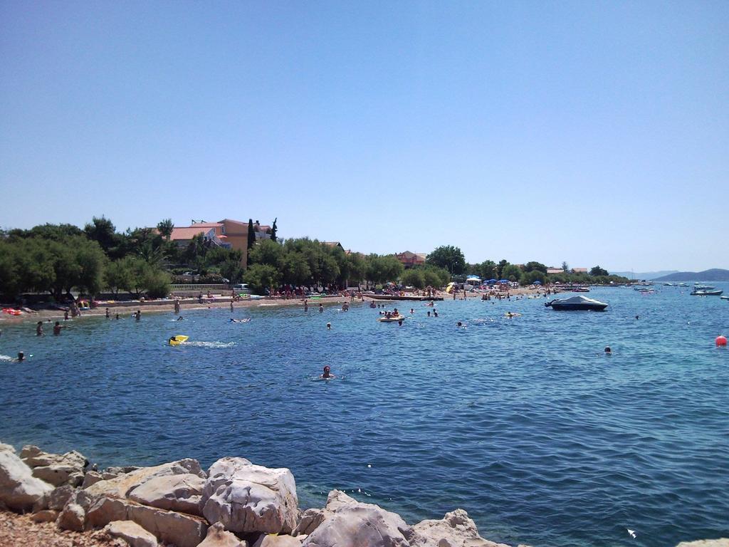 Apartments Hrvoje Водице Экстерьер фото